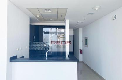 Apartment - 1 Bedroom - 2 Bathrooms for rent in Botanica Tower - Dubai Marina - Dubai