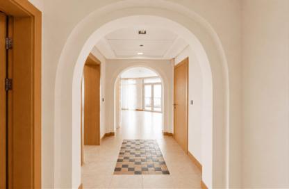 Apartment - 3 - 4 for rent in Al Shahla - Shoreline Apartments - Palm Jumeirah - Dubai