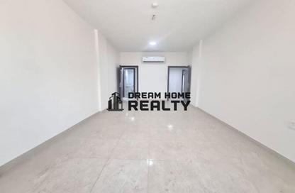 Apartment - 3 Bedrooms - 3 Bathrooms for rent in Dar Al Majaz - Jamal Abdul Nasser Street - Al Majaz - Sharjah