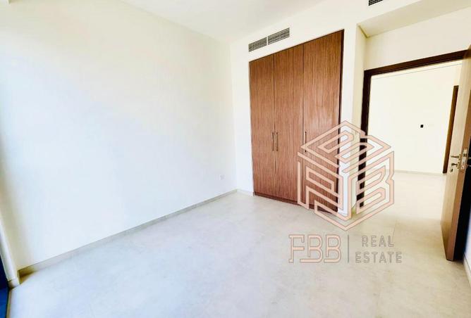 15990246 - صورة العقار 3