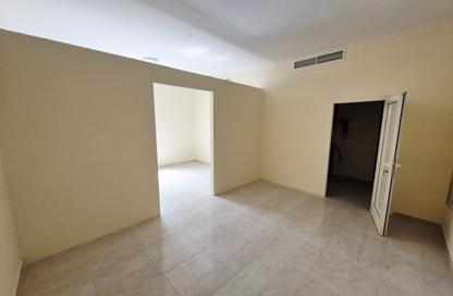 Apartment - 1 Bedroom - 1 Bathroom for rent in Muwailih Building - Muwaileh - Sharjah