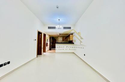 Apartment - 1 - 2 for rent in Jumeirah Garden City - Al Satwa - Dubai