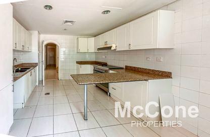 Villa - 3 Bedrooms - 4 Bathrooms for rent in Springs 8 - The Springs - Dubai