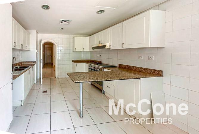 122926083 - Property Image 3