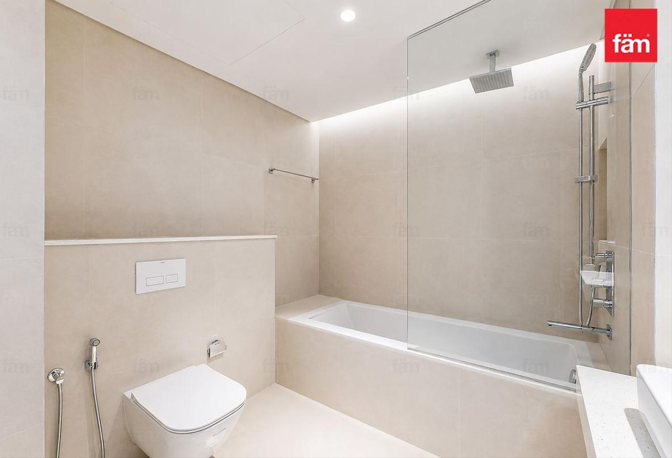 Premium 2br EnSuite + Maid | Park View photo 16