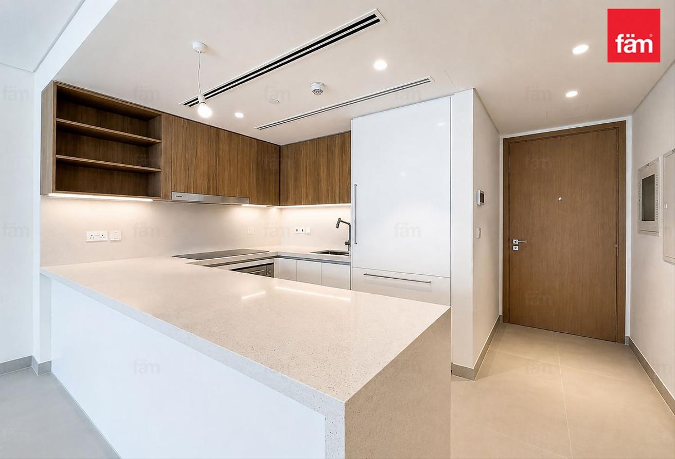 Premium 2br EnSuite + Maid | Park View photo 14