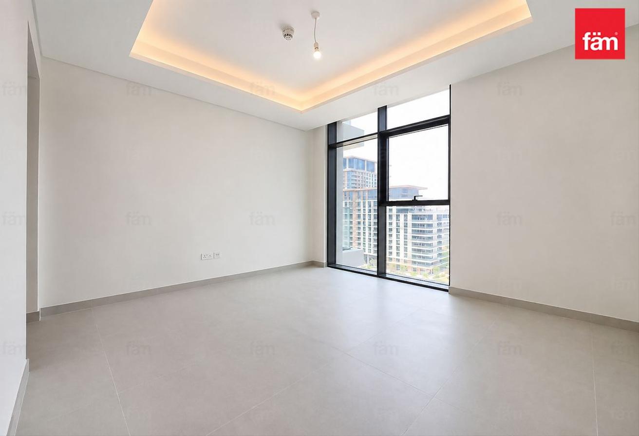 Premium 2br EnSuite + Maid | Park View photo 4