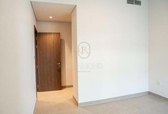 2OlUdgY3aG8 - Property Image 2