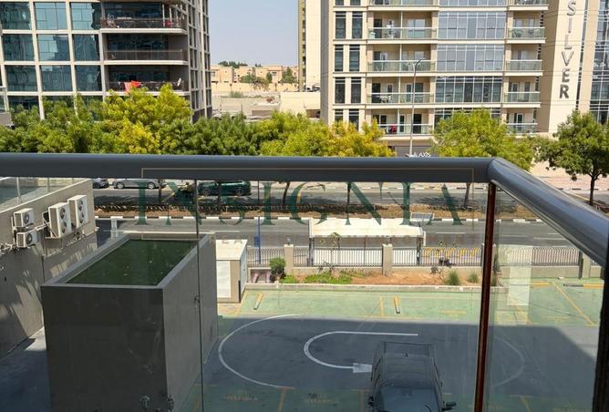 Motivated Seller Studio Well Maintained Spacious