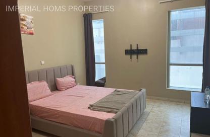 Apartment - 3 Bedrooms - 4 Bathrooms for sale in Al Dana Tower - Al Majaz 3 - Al Majaz - Sharjah