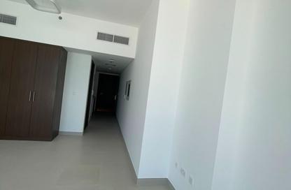 Apartment - Studio - 1 for rent in Hamriyah Free Zone - Sharjah