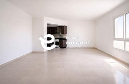 Apartment - Studio - 1 Bathroom for rent in Tower 1 - Al Reef Downtown - Al Reef - Abu Dhabi