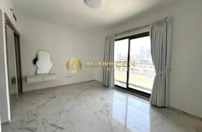 Apartment - 1 Bathroom for rent in Golden Dream Tower 1 - District 18 - Jumeirah Village Circle - Dubai