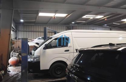 Warehouse - Studio - 1 Bathroom for rent in Al Quoz Industrial Area 3 - Al Quoz Industrial Area - Al Quoz - Dubai