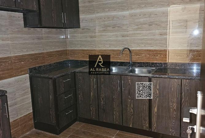 100828494 - Property Image 3