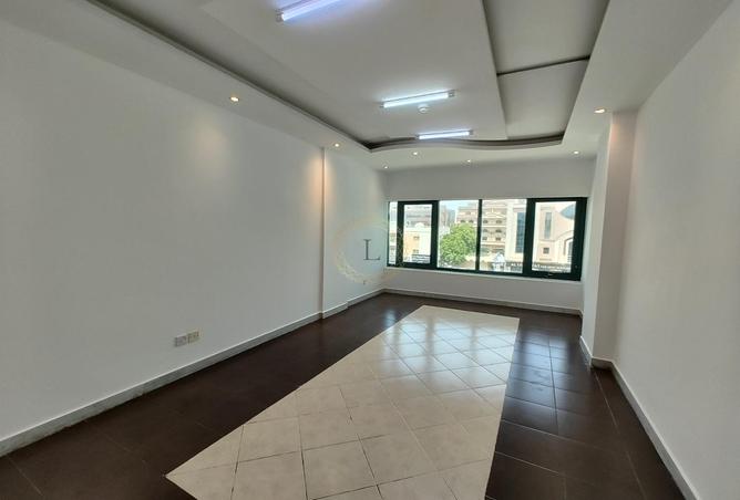 78183237 - Property Main Image