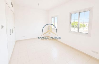 Villa - 2 Bedrooms - 2 Bathrooms for rent in Springs 3 - The Springs - Dubai