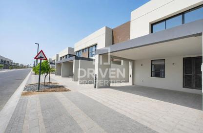 Townhouse - 3 Bedrooms - 4 Bathrooms for rent in California Residence - California Village - Dubai Land - Dubai