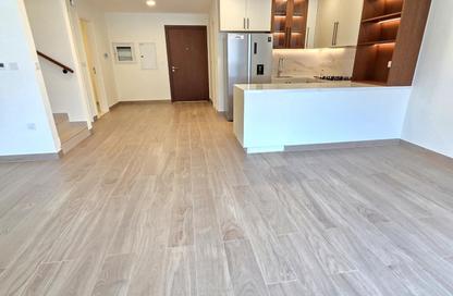 Apartment - 2 - 2 for rent in The Mayfair - Town Square - Dubai