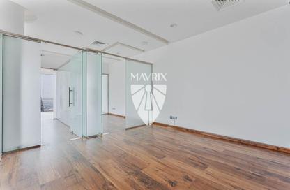 Office Space - Studio for rent in Park Lane Tower - Business Bay - Dubai