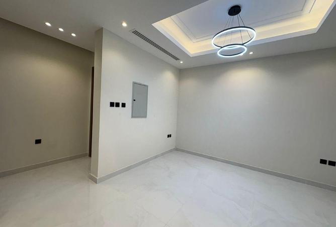 80280140 - Property Image 3