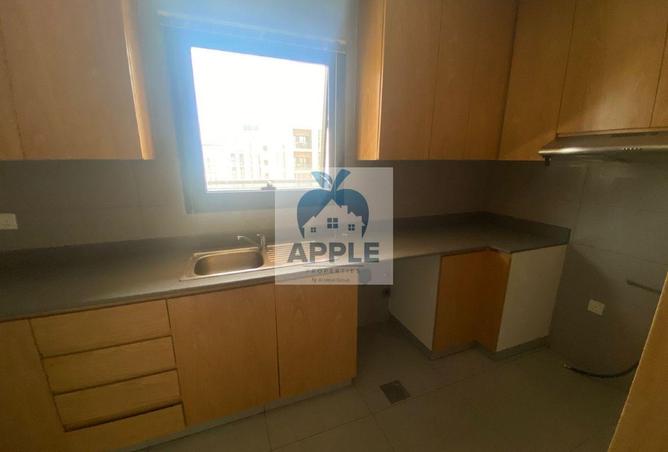 82781605 - Property Image 3