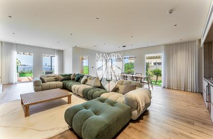 Villa - 5 - 7 for rent in Sur La Mer 1 - Sur La Mer - Jumeirah 1 - Jumeirah - Dubai