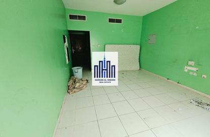 Apartment - Studio - 1 Bathroom for rent in Muwailih Building - Muwaileh - Sharjah