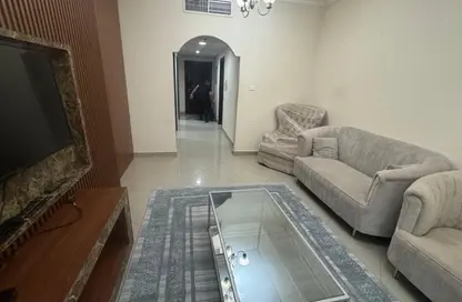 شقة - 2 غرف نوم - 2 حمامات للايجار في شارع التعاون الجديد - التعاون - الشارقة