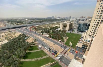 Apartment - Studio - 1 Bathroom for rent in Silicon Gates 1 - Silicon Gates - Dubai Silicon Oasis - Dubai
