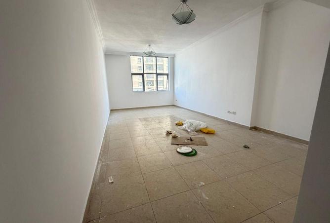 63648117 - Property Main Image