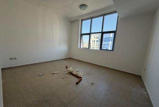 63648117 - Property Image 3