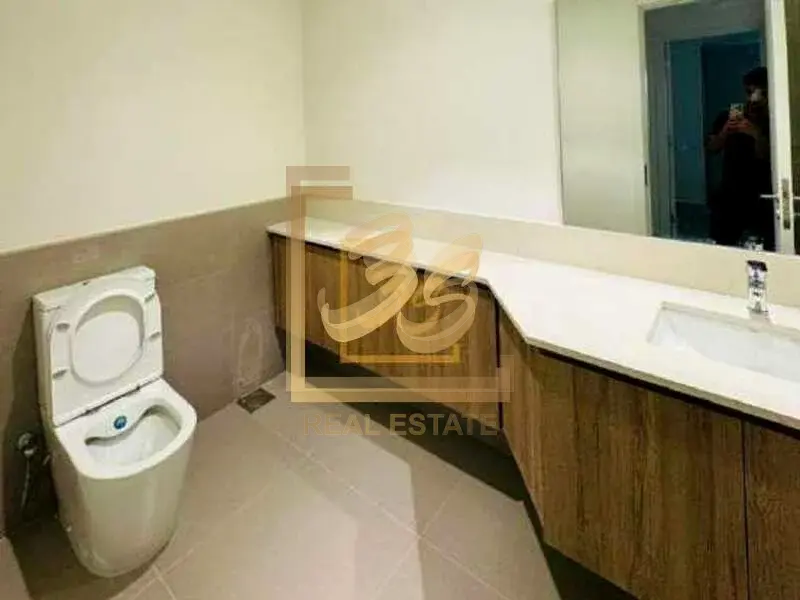 End Unit | Single Row | Park Facing by 209908 