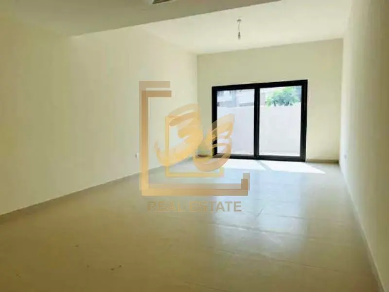 End Unit | Single Row | Park Facing by 209908 