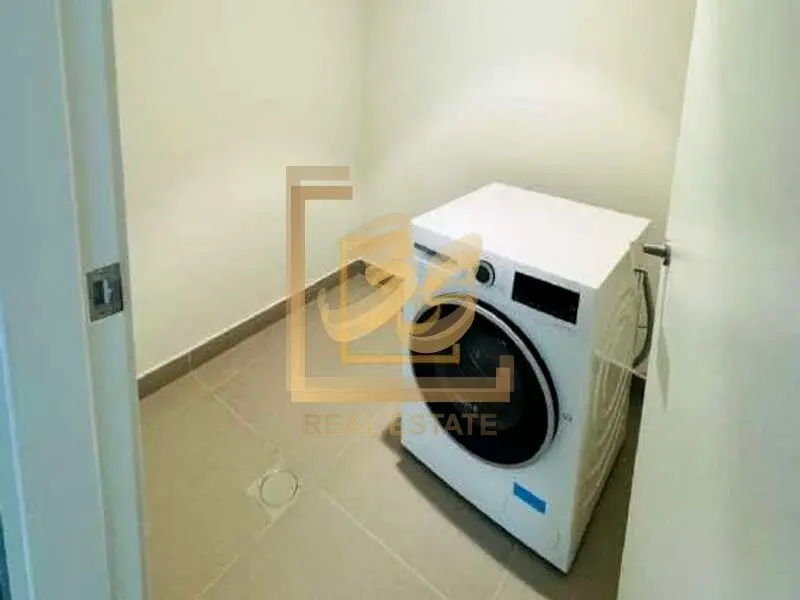 End Unit | Single Row | Park Facing by 209908 