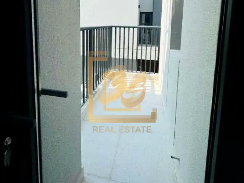 End Unit | Single Row | Park Facing by 209908 