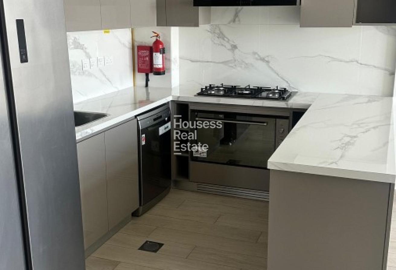 Brand New | Semi-Furnished | Low Floor photo 3