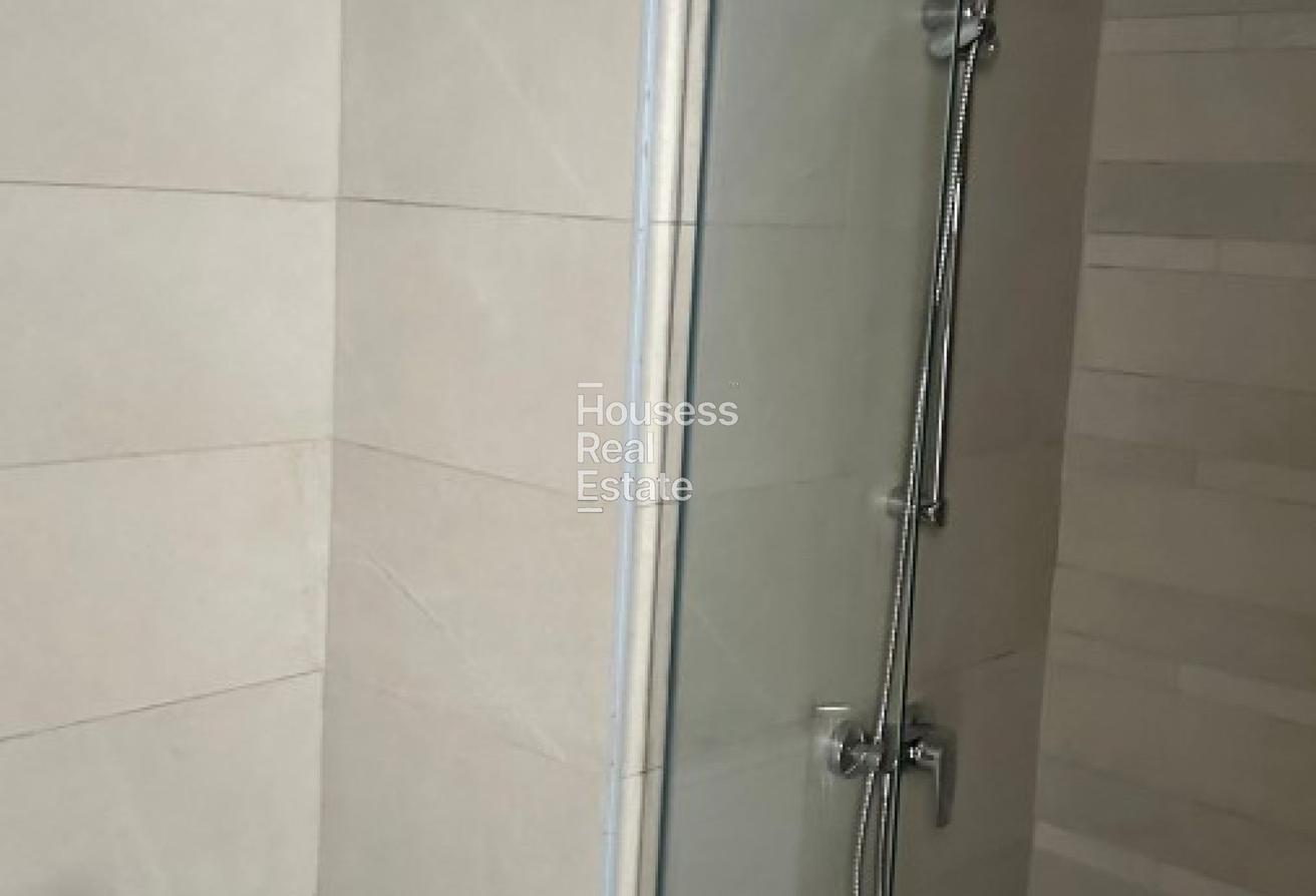 Brand New | Semi-Furnished | Low Floor photo 14