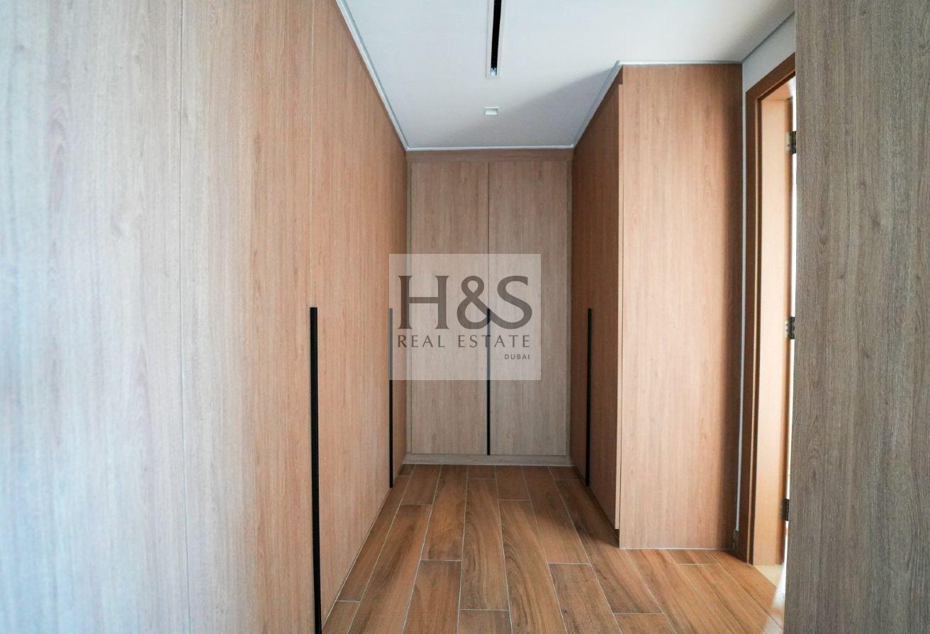 Type A Large | Close to amenities |Single Row photo 20