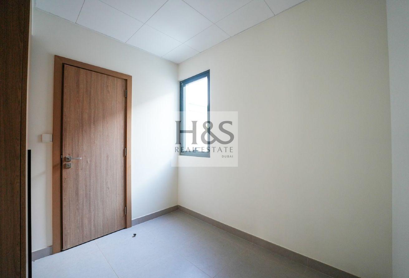Type A Large | Close to amenities |Single Row photo 22