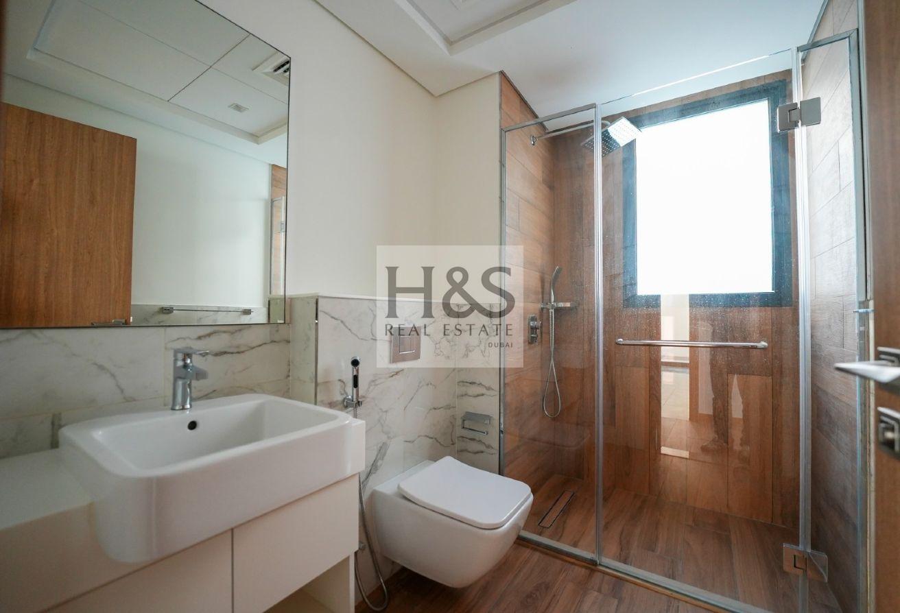 Type A Large | Close to amenities |Single Row photo 8