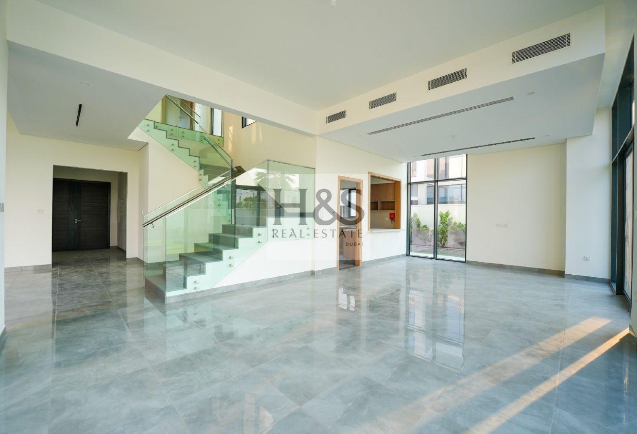 Type A Large | Close to amenities |Single Row photo 4