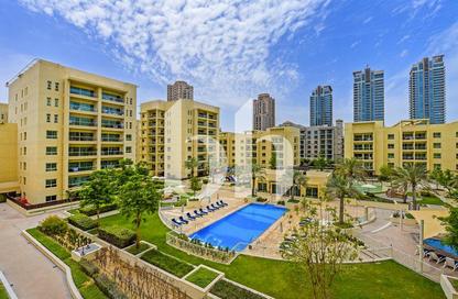 Apartment - 2 Bedrooms - 3 Bathrooms for sale in Al Thayyal 2 - Al Thayyal - Greens - Dubai