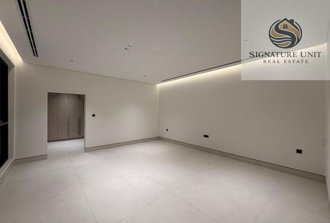 73863017 - Property Image 2