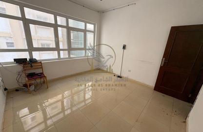 Apartment - 1 Bedroom - 1 Bathroom for rent in Al Qulaya'ah - Al Sharq - Sharjah