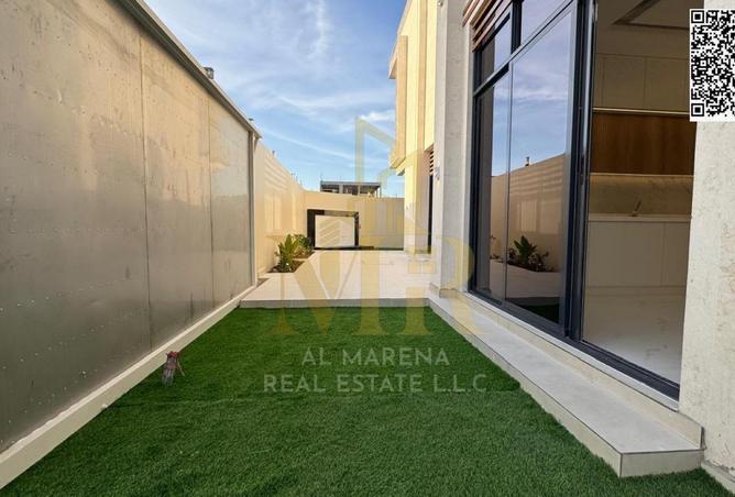 104629677 - Property Image 3