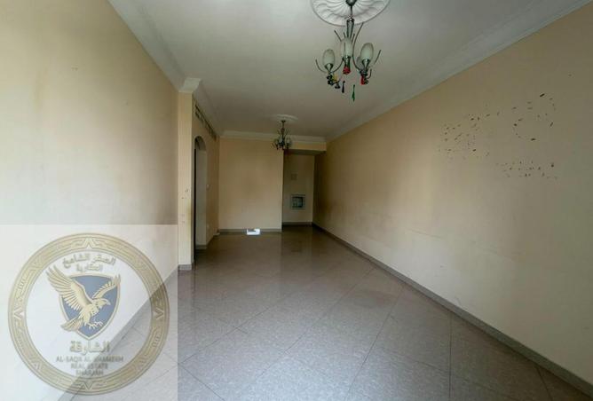 121982410 - Property Image 3