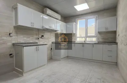 Villa - 3 Bedrooms - 4 Bathrooms for rent in Baniyas - Abu Dhabi