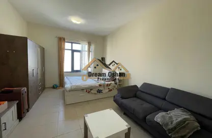 Apartment - Studio - 1 Bathroom for rent in Palace Towers - Dubai Silicon Oasis - Dubai