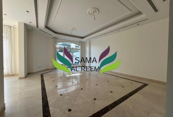 114154232 - Property Image 2